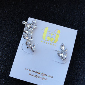 *~AVAILABLE NOW!! Crystal Leaf Stud & Ear Cuff~*